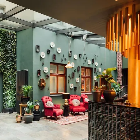 Aparthotel Townhouse 4*